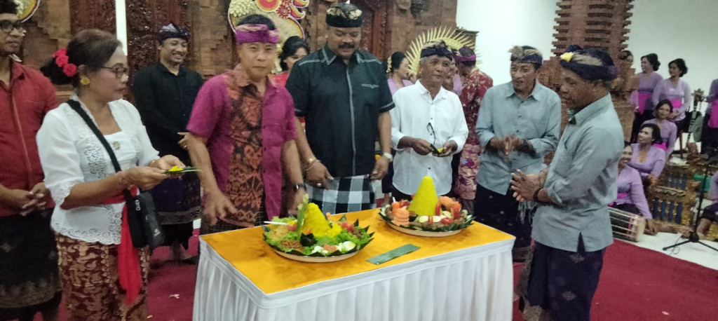 Perayaan HUT Lansia Werda Eka Shanti & Sekaa Angklung Sandi Suara Ratih